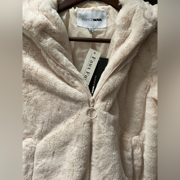 Fashion Nova Soft Touch Faux Fur Jacket - Cream - Picture 4 of 5